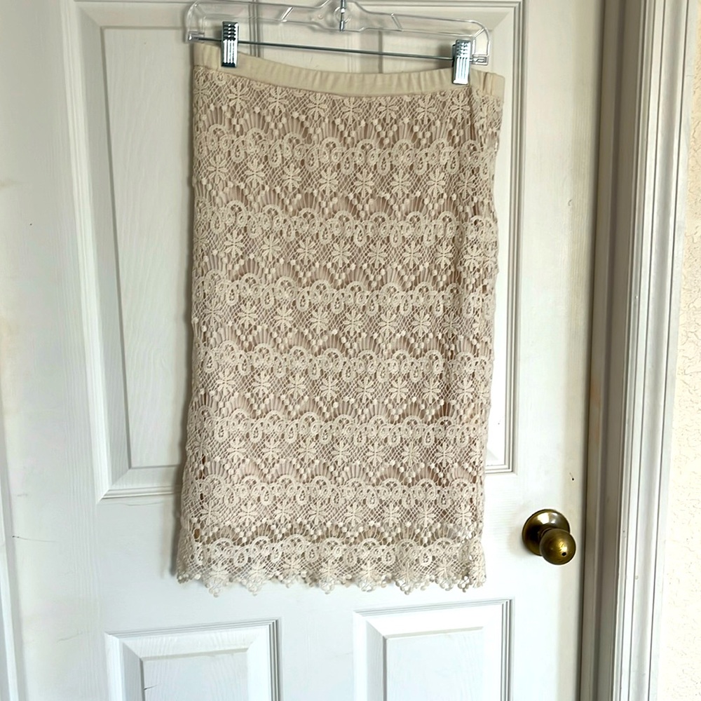 db lace skirt